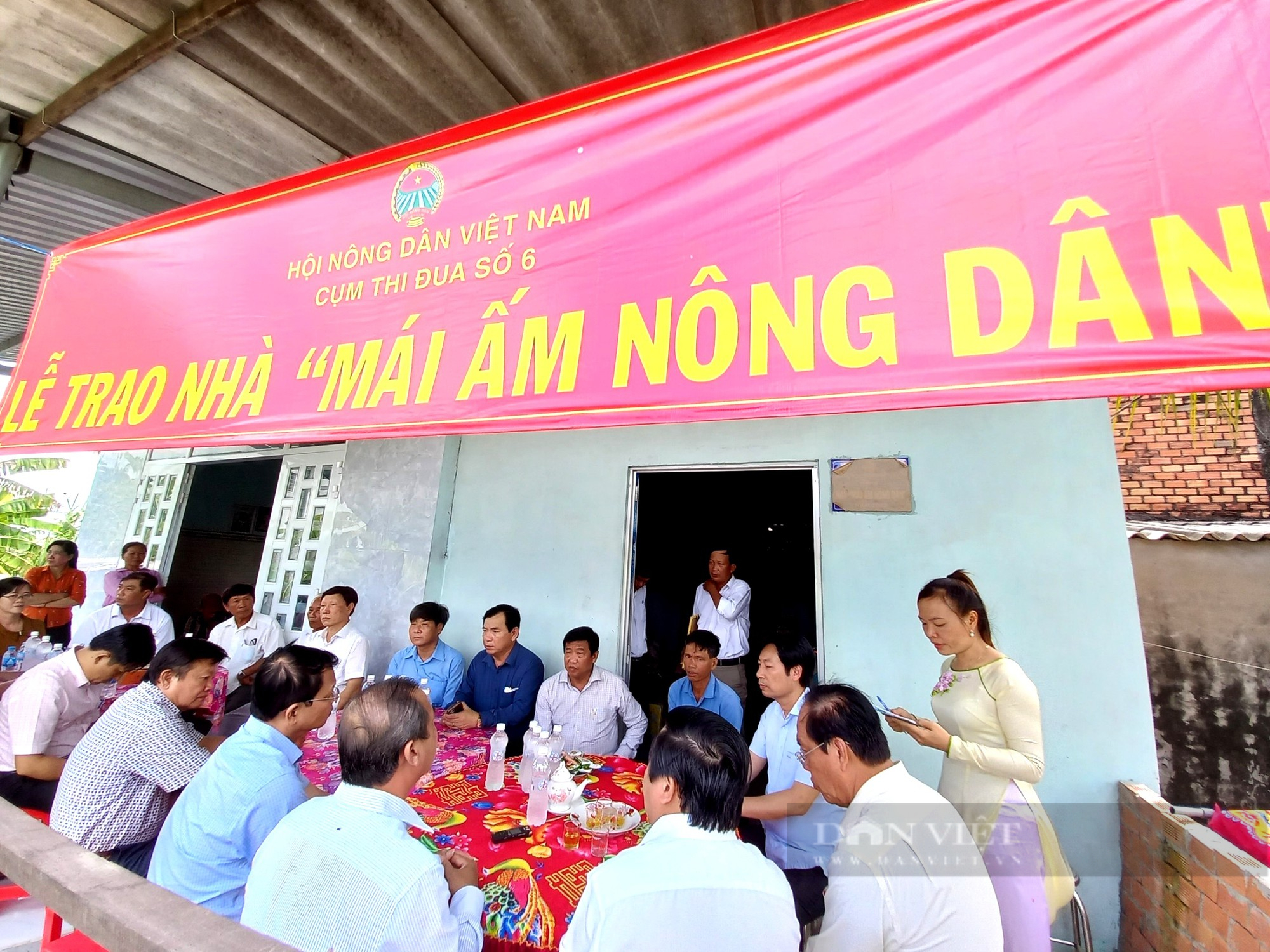 Long An: Trung ương Hội Nông dân Việt Nam trao tặng “Mái ấm nông dân”  - Ảnh 1.