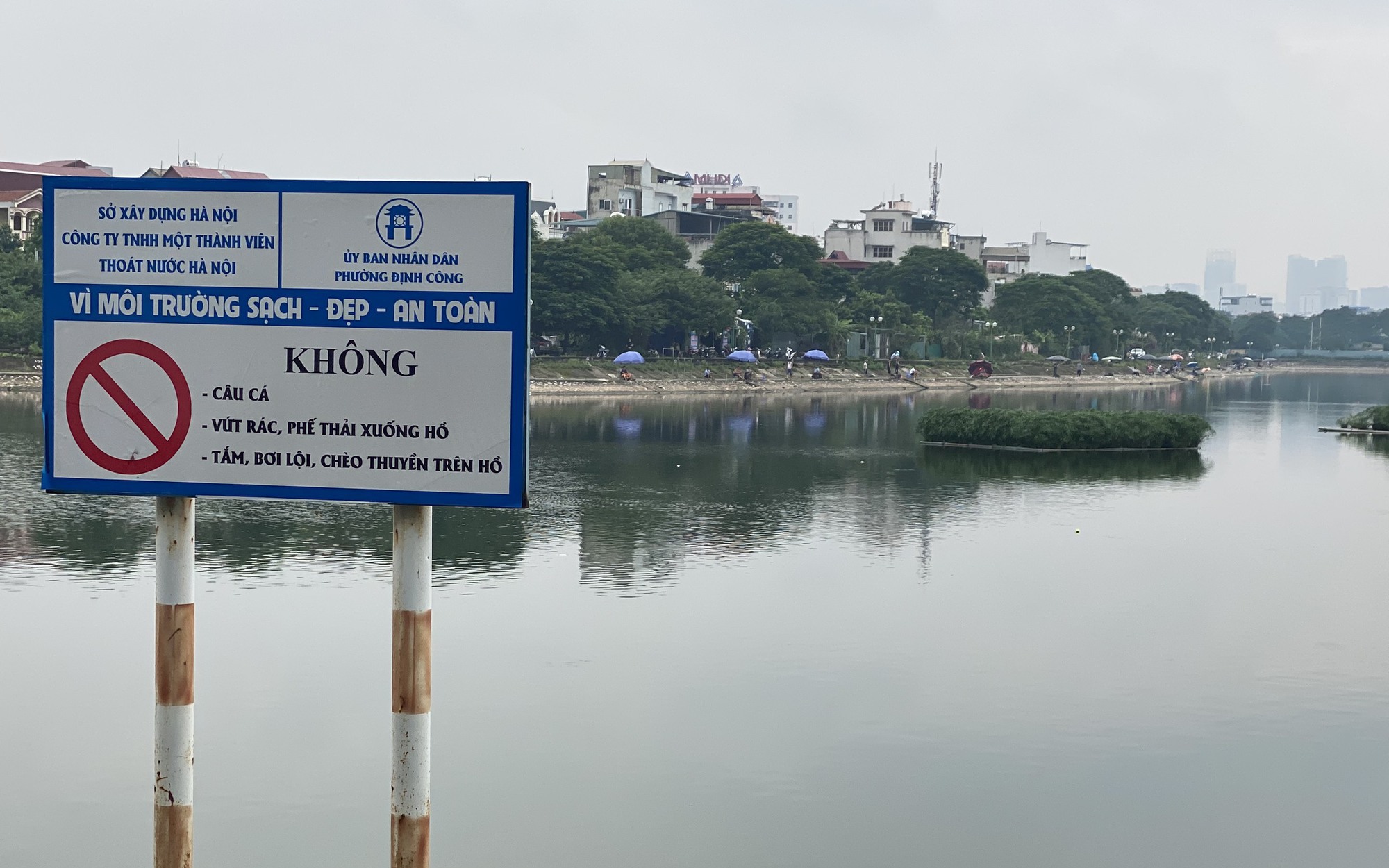Hồ Đầm Sòi, Định Công vắng bóng người câu cá có thưởng khi Công an phường kiểm tra
