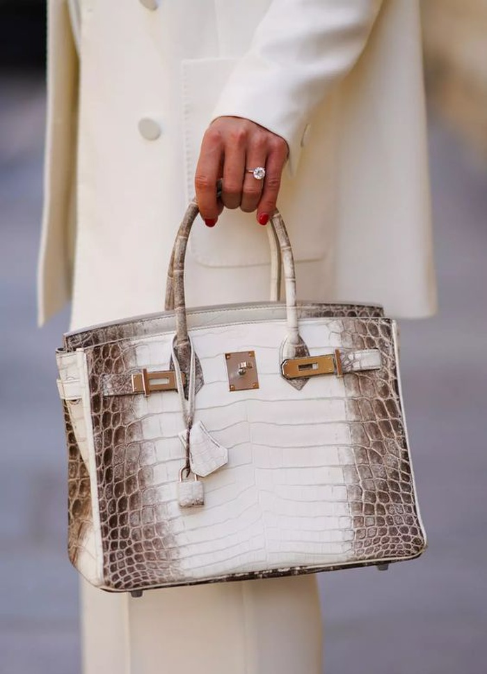 Túi Hermès Birkin, món phụ kiện đắt giá được thèm muốn hơn cả vàng - Ảnh 4.