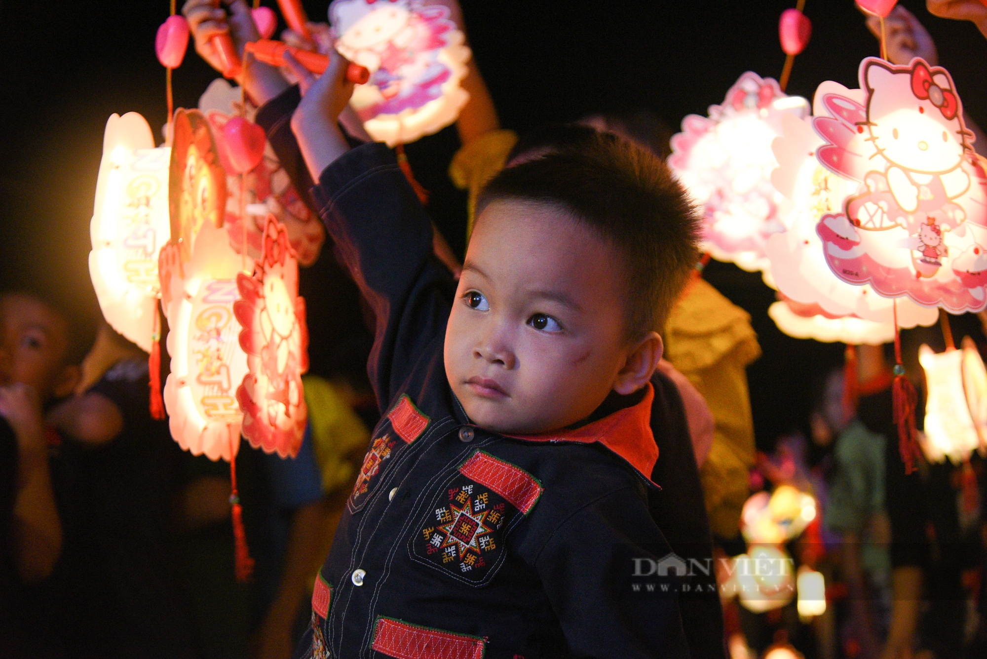 Mang Tết Trung thu về với bản Dao  - Ảnh 8.