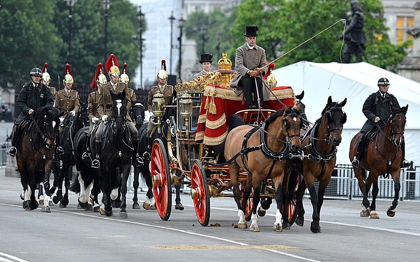 Cỗ xe ngựa đặc biệt của cố Nữ hoàng Anh - Ảnh 9.