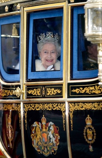 Cỗ xe ngựa đặc biệt của cố Nữ hoàng Anh - Ảnh 10.
