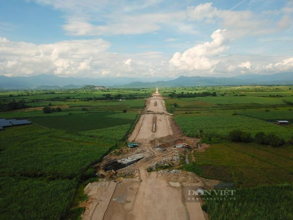 Ninh Thuận: Đẩy nhanh tuyến đường 1.500 tỷ xuyên cánh đồng  kết nối liên vùng với Lâm Đồng - Khánh Hòa - Ảnh 1.