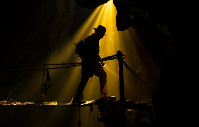 Indiana Jones 5: Chuyến phiêu lưu cuối cùng của Harrison Ford - Ảnh 1.