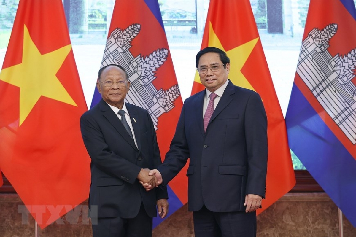 Việt Nam đứng đầu ASEAN trong đầu tư trực tiếp vào Campuchia - Ảnh 2.