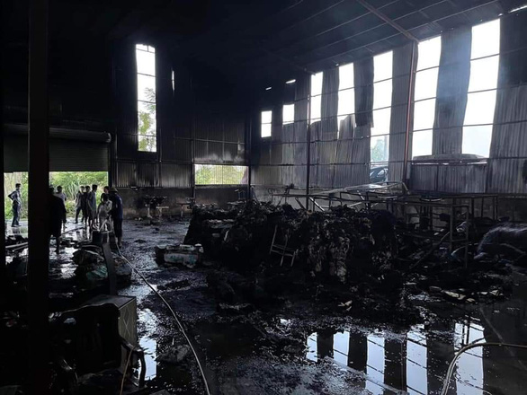 Vụ cháy xưởng chăn, ga 3 người chết ở Hà Nội: Quyết định tố tụng mới từ Công an - Ảnh 1.