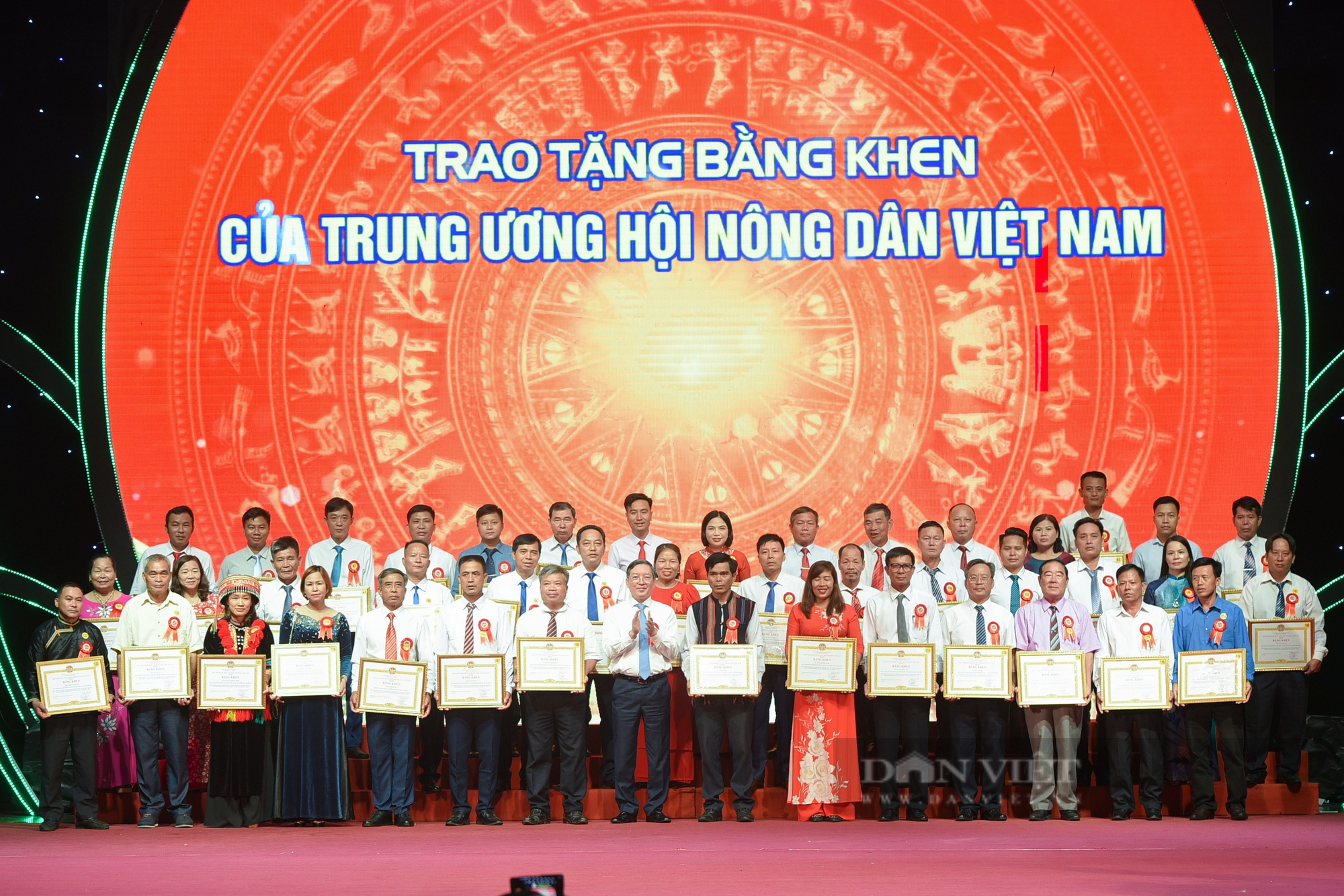 Gần 300 nông dân được tặng bằng khen của Trung ương Hội nông dân Việt Nam - Ảnh 12.