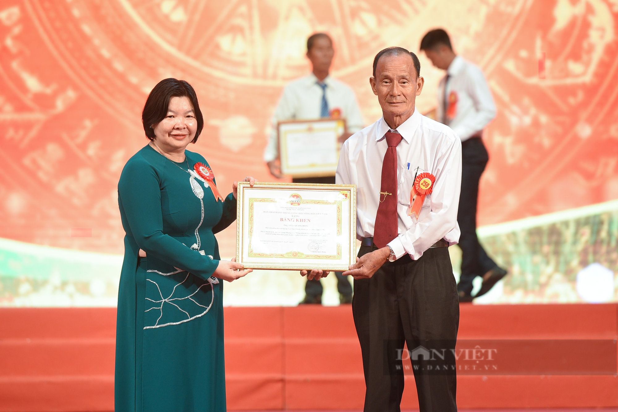 Gần 300 nông dân được tặng bằng khen của Trung ương Hội nông dân Việt Nam - Ảnh 10.