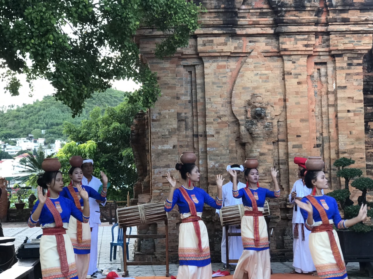 Công trình kiến trúc Tháp Bà Ponagar Nha Trang, điểm đến lý tưởng  - Ảnh 1.