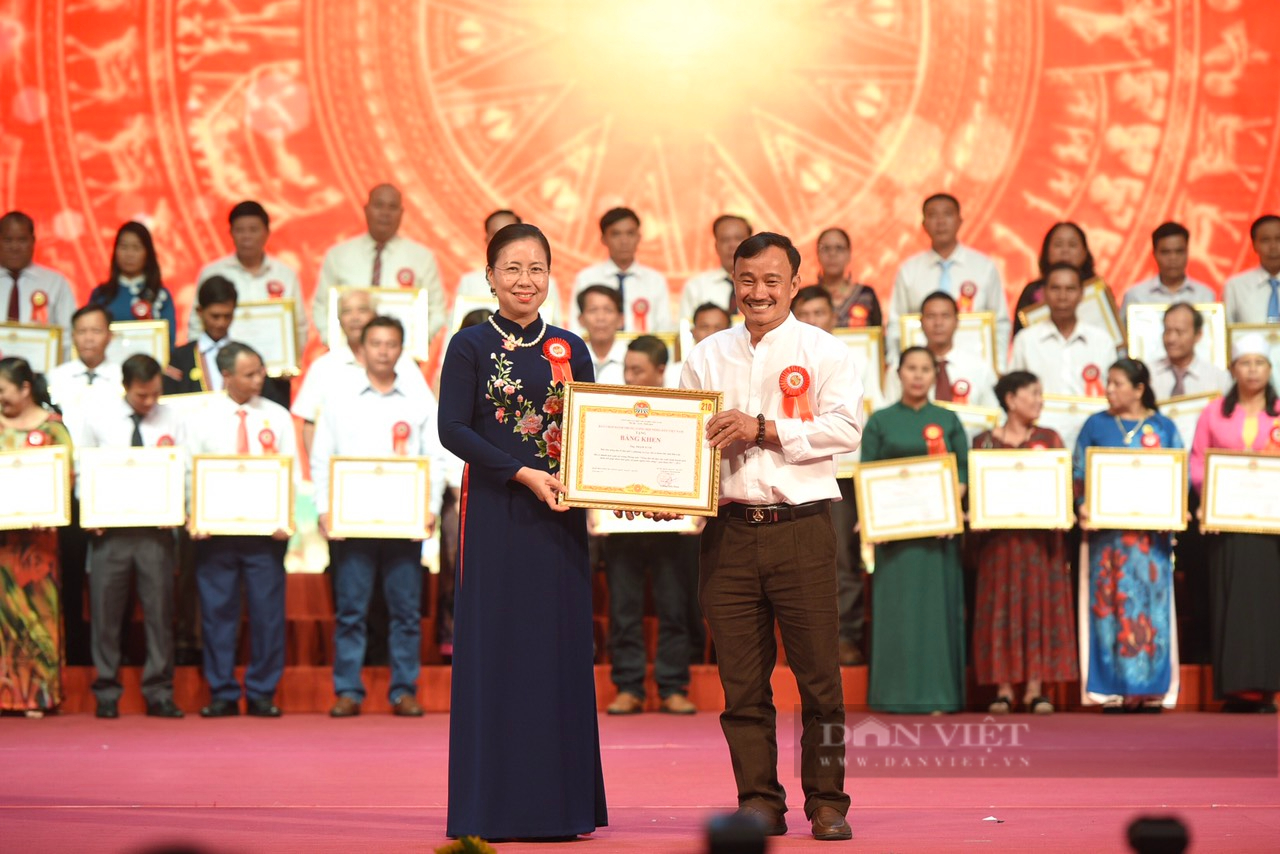 Hình ảnh 300 nông dân tiêu biểu được tặng bằng khen của Trung ương Hội nông dân Việt Nam - Ảnh 9.