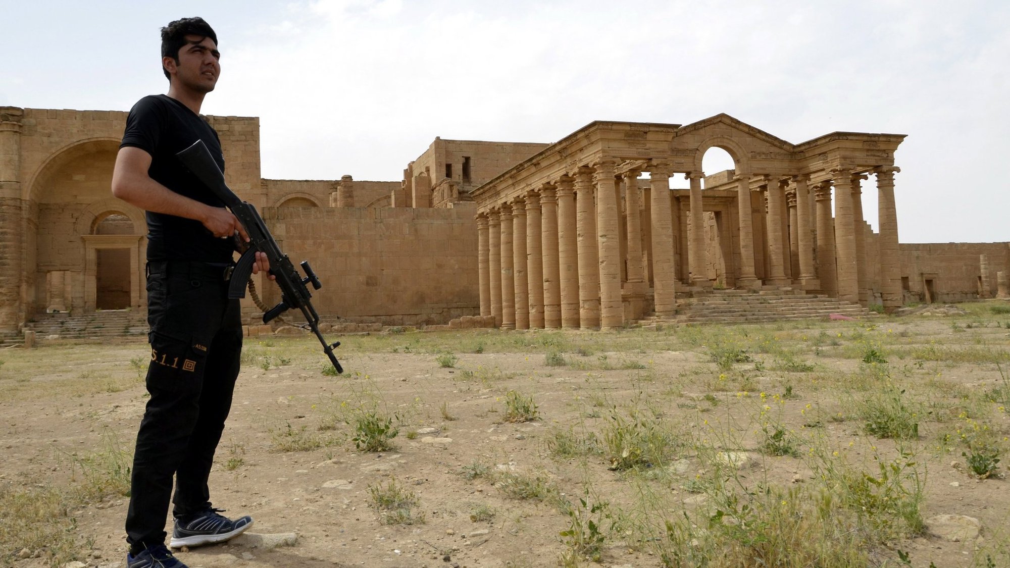 Iraq mở khu di tích đón khách du lịch lần đầu tiên sau khi IS bị đánh bại - Ảnh 2.
