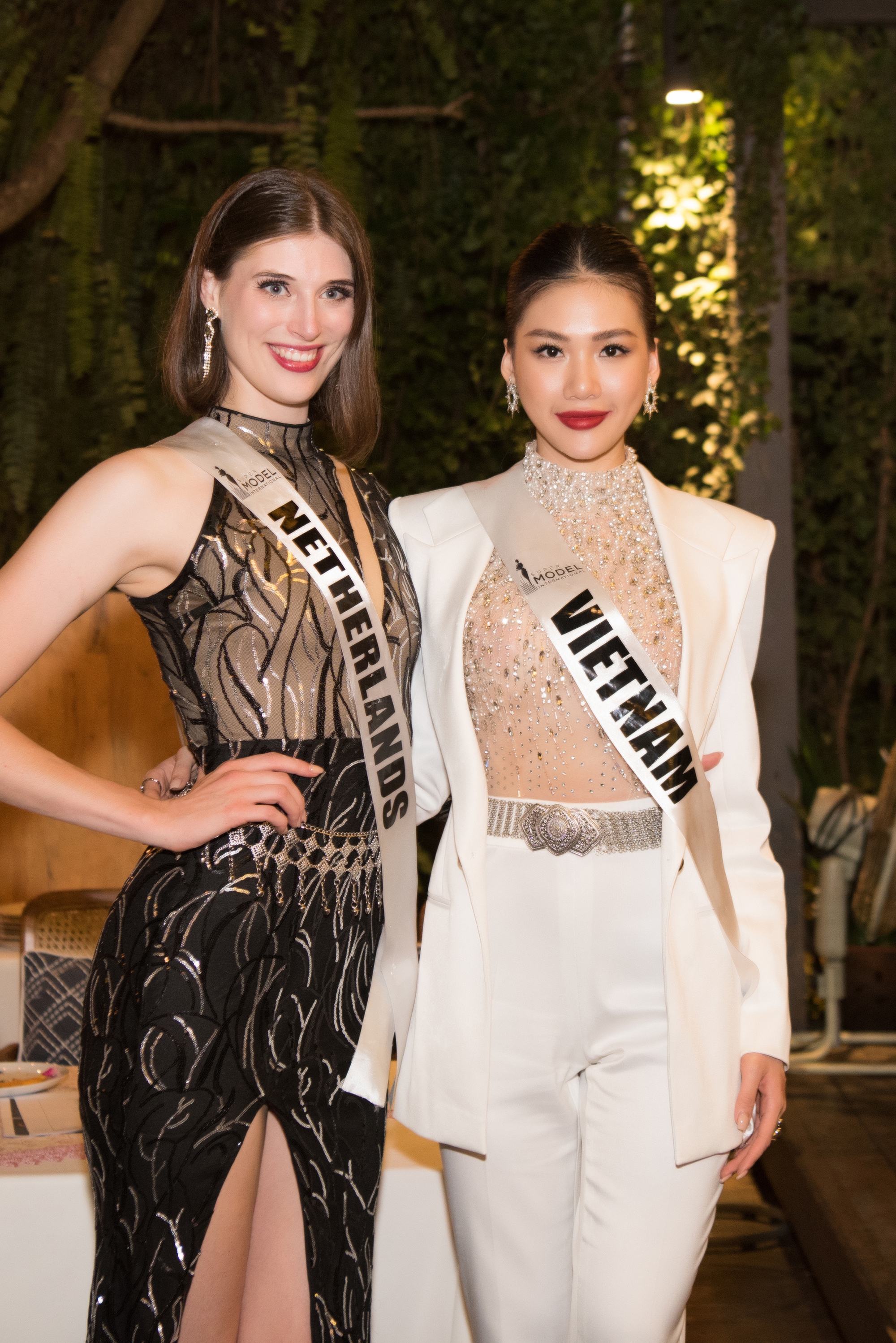 Bùi Quỳnh Hoa liên tiếp giành giải phụ ở Super Model International 2022 - Ảnh 1.