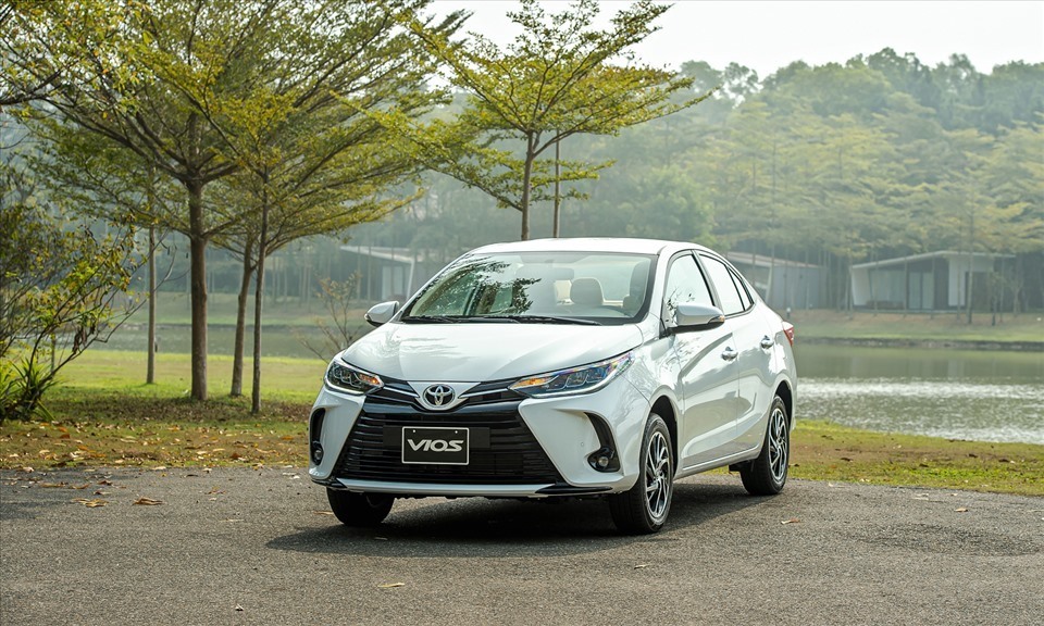 Phân khúc xe sedan bán chạy tháng 8: Doanh số Hyundai Accent giảm sâu vẫn đứng trên Toyota Vios - Ảnh 2.