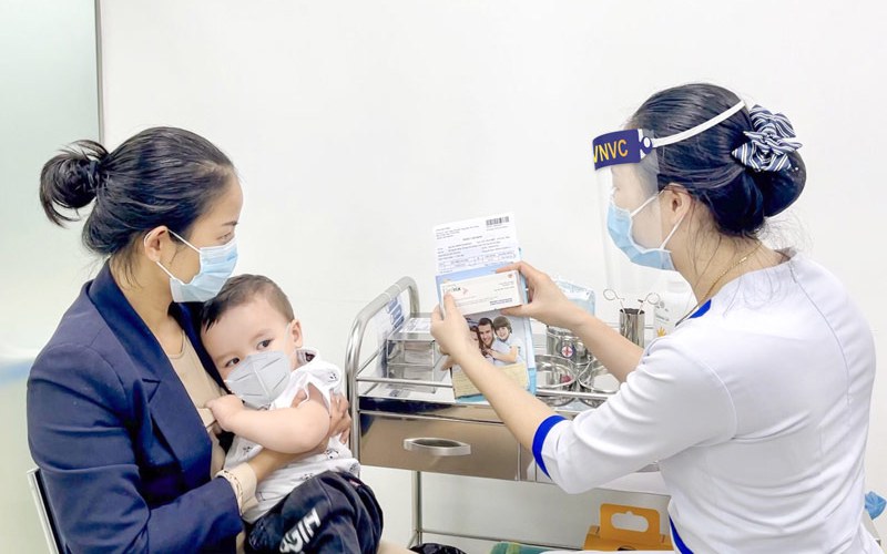 Lý do thiếu vaccine sởi, bạch hầu, ho gà, uốn ván tiêm cho trẻ em ở một số địa phương