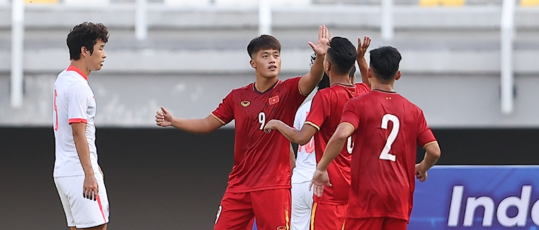 HLV U20 Hong Kong (Trung Quốc) bị ngợp trước đẳng cấp của U20 Việt Nam - Ảnh 1.