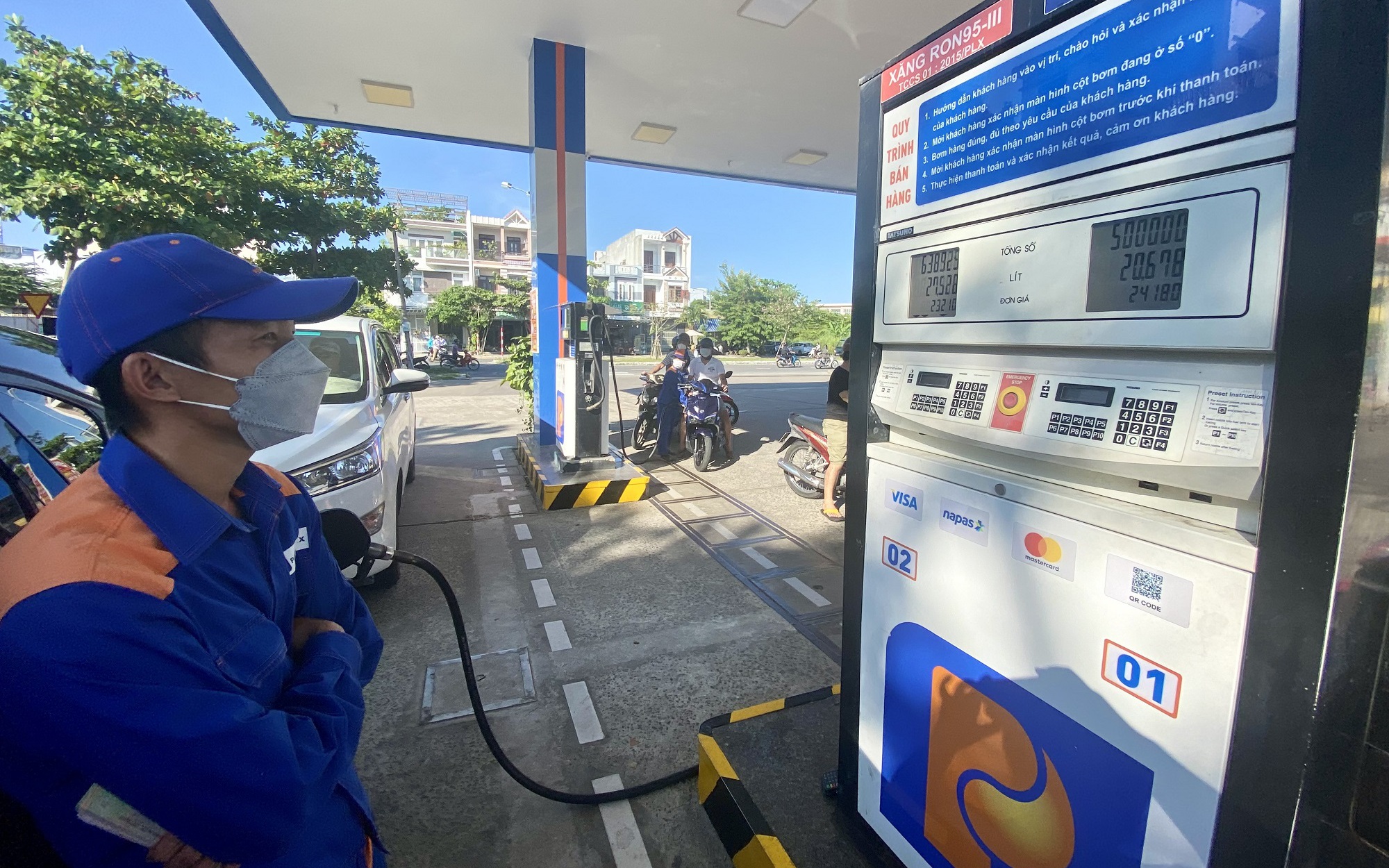 Nhiều cây xăng ở Đà Nẵng hạn chế bán xăng A95