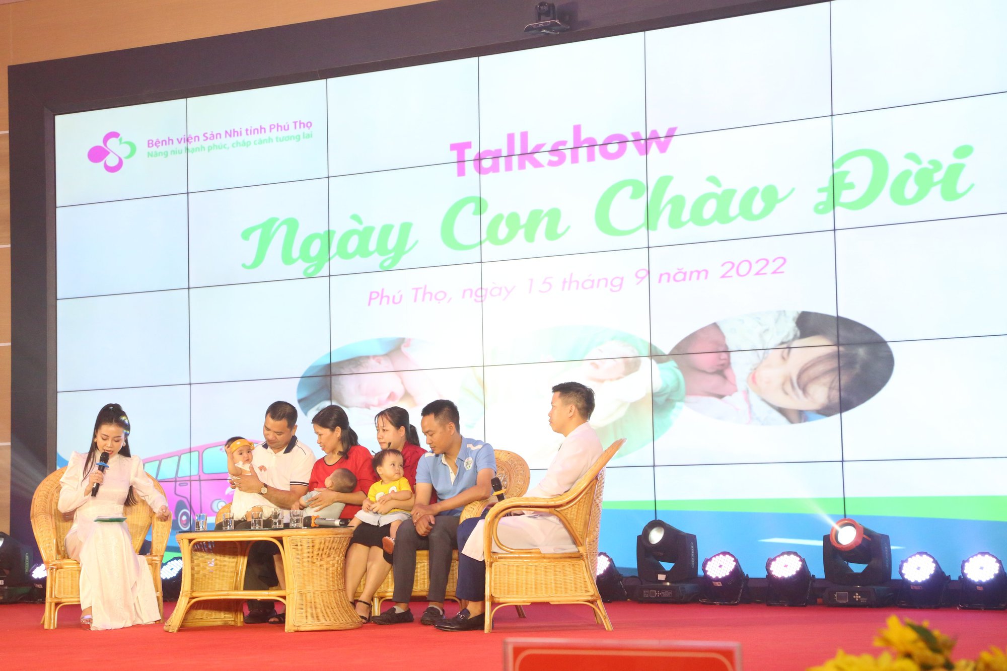 Bệnh viện tuyến tỉnh ở Phú Thọ chào đón 200 em bé ra đời bằng phương pháp IVF - Ảnh 1.