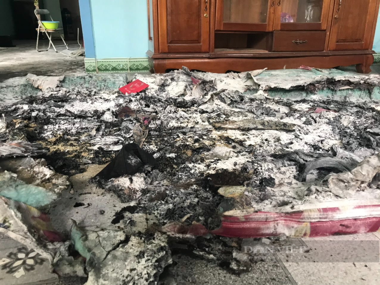  Hiện trường vụ cháy khiến cả hai vợ chồng trẻ tử vong ở Khánh Hòa - Ảnh 1.