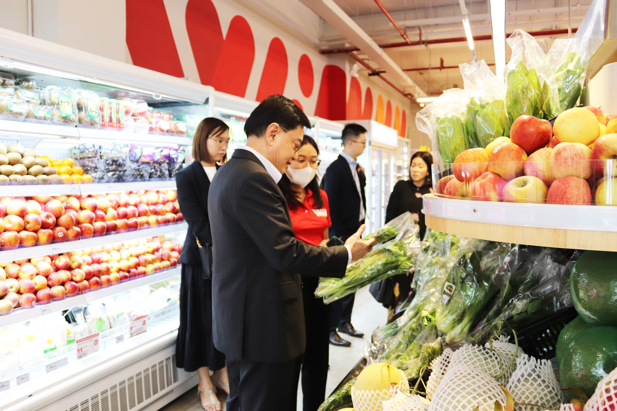 Phó Thủ tướng Singgapore thăm cửa hàng WIN của Tập đoàn Masan - Ảnh 5.