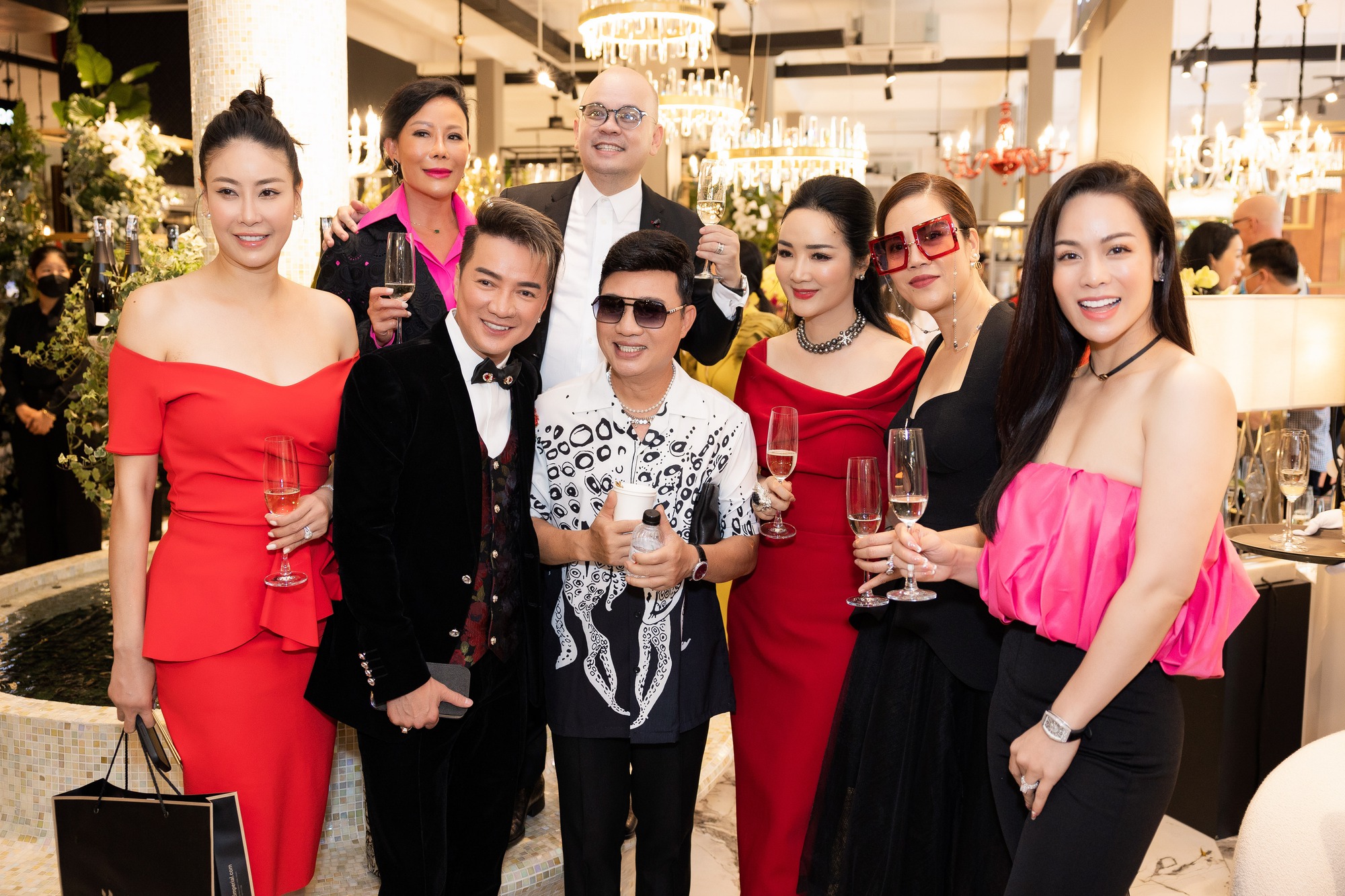 Dàn sao Việt rạng rỡ đến chúc mừng doanh nhân Dương Quốc Nam - Ảnh 4.