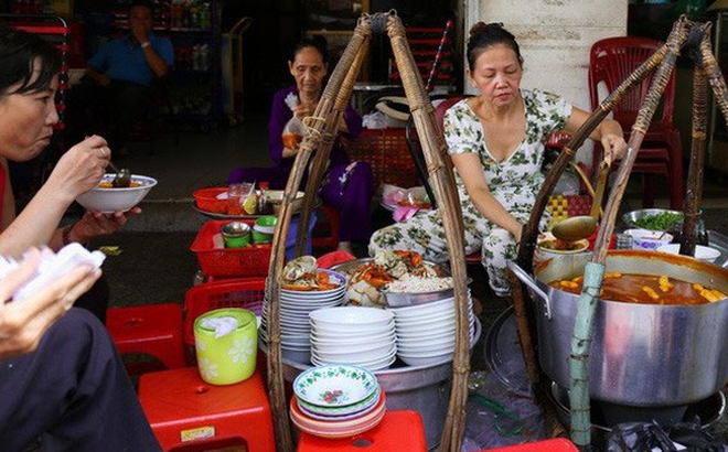Trong mắt du khách nước ngoài, đây là những thứ chỉ có thể tìm thấy ở đường phố Việt Nam - Ảnh 7.