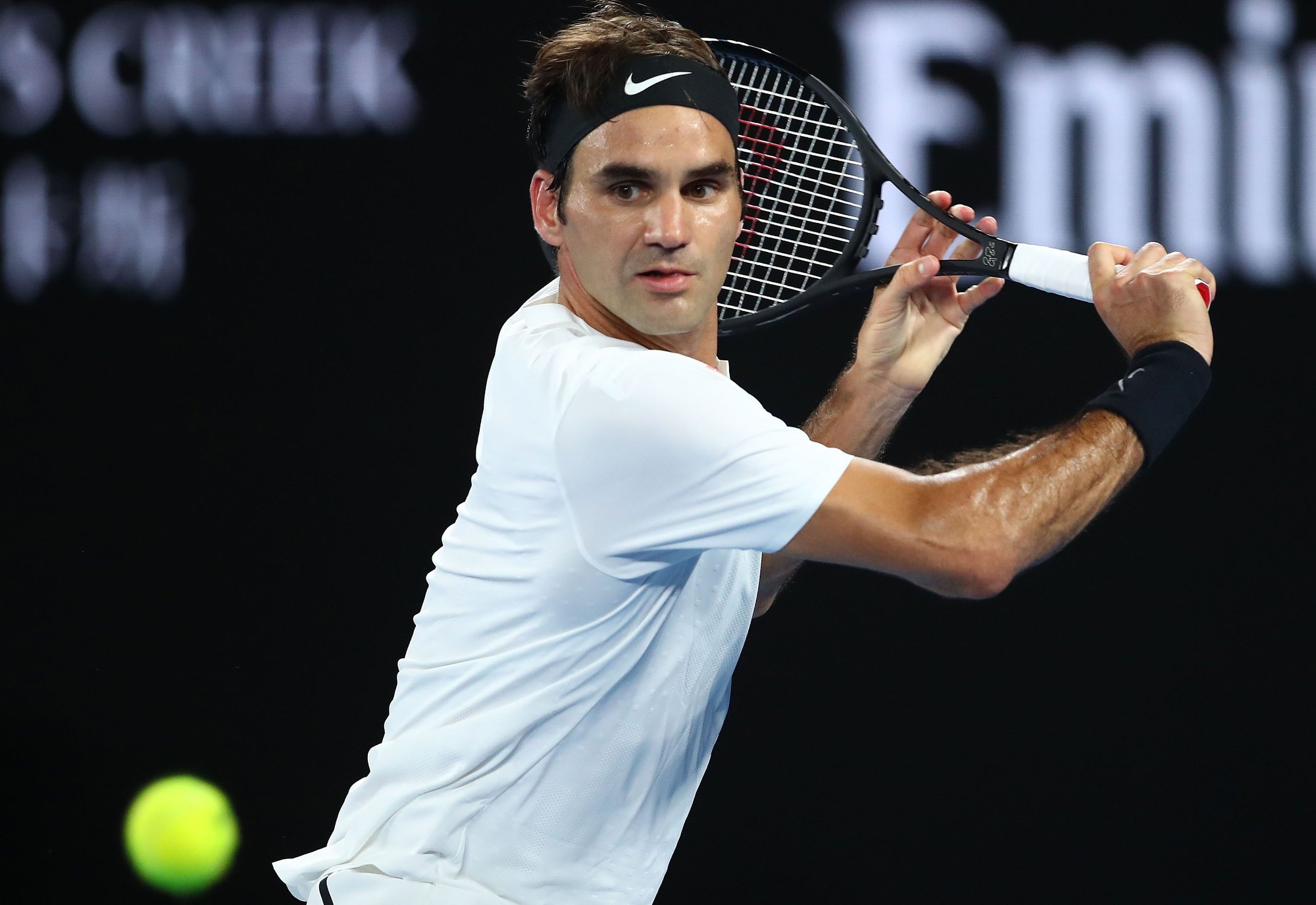 Nhờ quần vợt, Roger Federer kiếm được hơn... 1 tỷ USD - Ảnh 1.