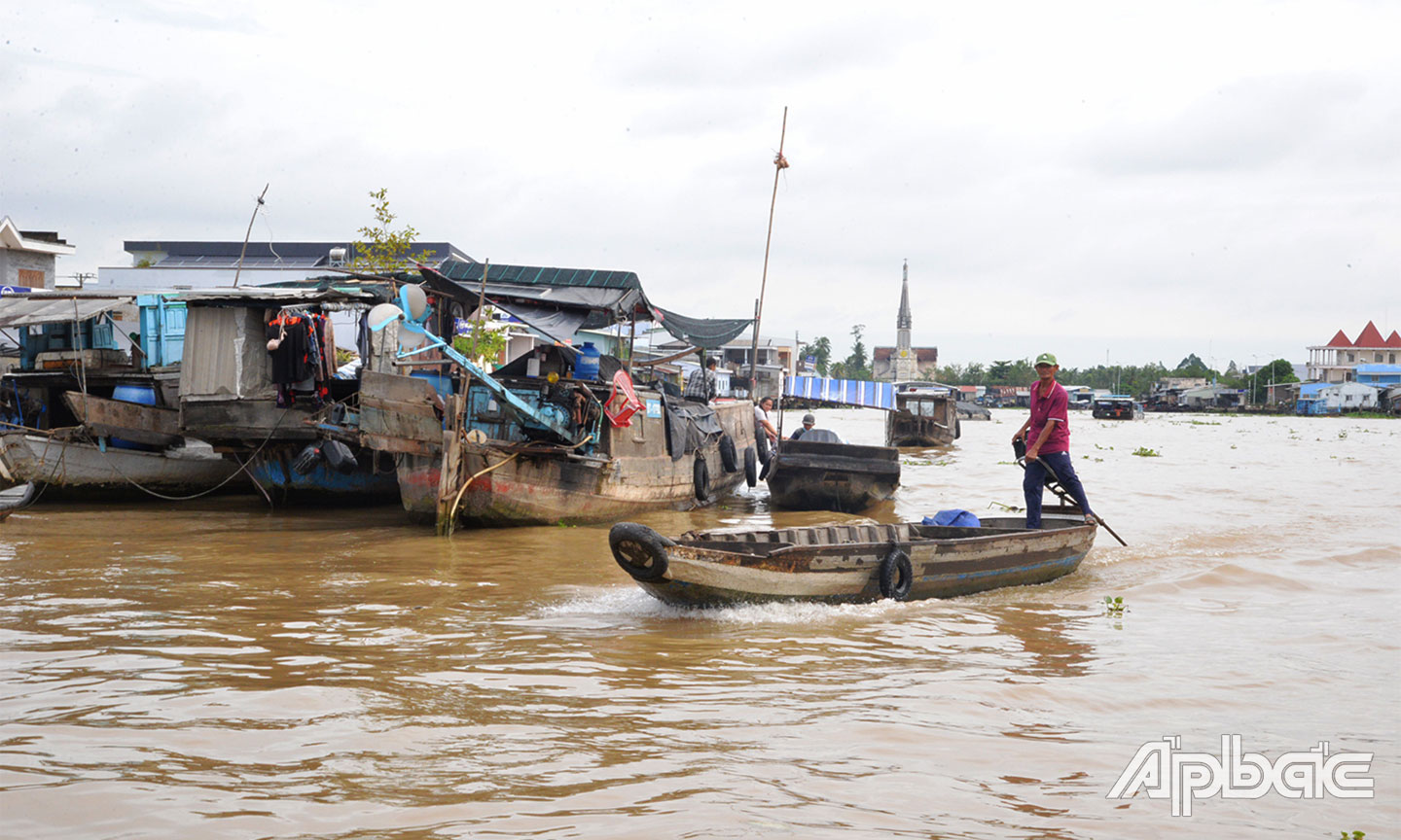 Một cái chợ nổi có tiếng ở Tiền Giang, dân sông nước chỉ mong nó đừng &quot;chìm&quot;, đó là chợ nổi nào? - Ảnh 1.