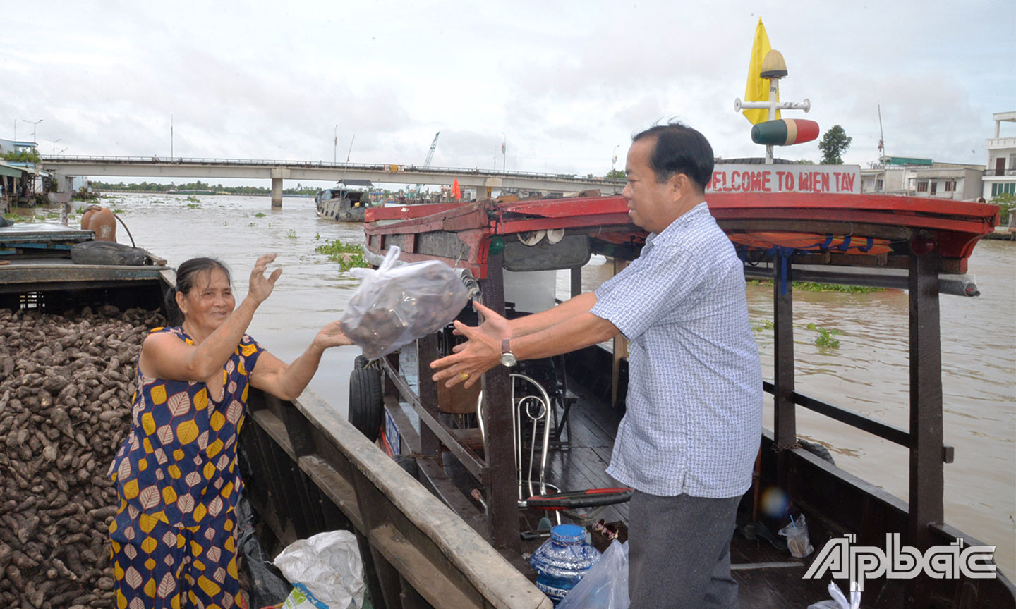 Một cái chợ nổi có tiếng ở Tiền Giang, dân sông nước chỉ mong nó đừng &quot;chìm&quot;, đó là chợ nổi nào? - Ảnh 5.