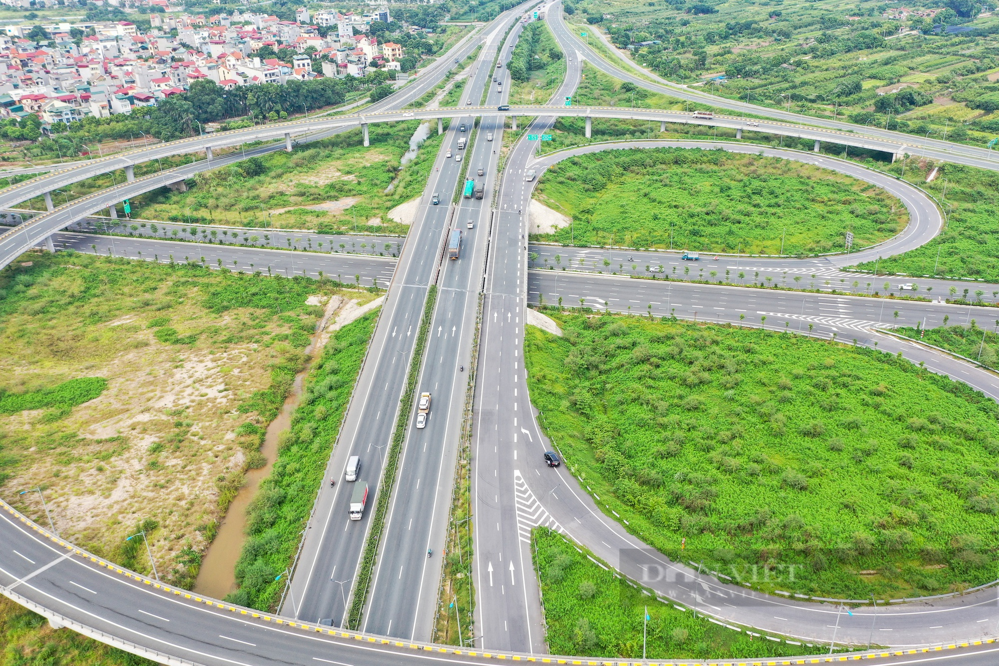 Ngắm nhìn trên cao những nút giao hiện đại và đẹp nhất Hà Nội - Ảnh 8.