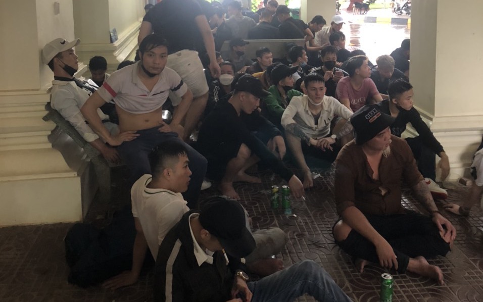 Tỉnh Tây Ninh cử lực lượng hỗ trợ nhóm lao động bỏ chạy khỏi casino ở Campuchia
