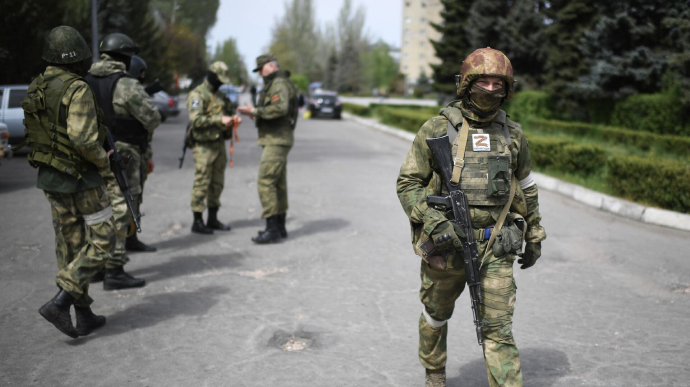 Chiến sự Ukraine: Đấu súng dữ dội giữa lực lượng Nga và nhóm người bí ẩn ở Kherson - Ảnh 1.