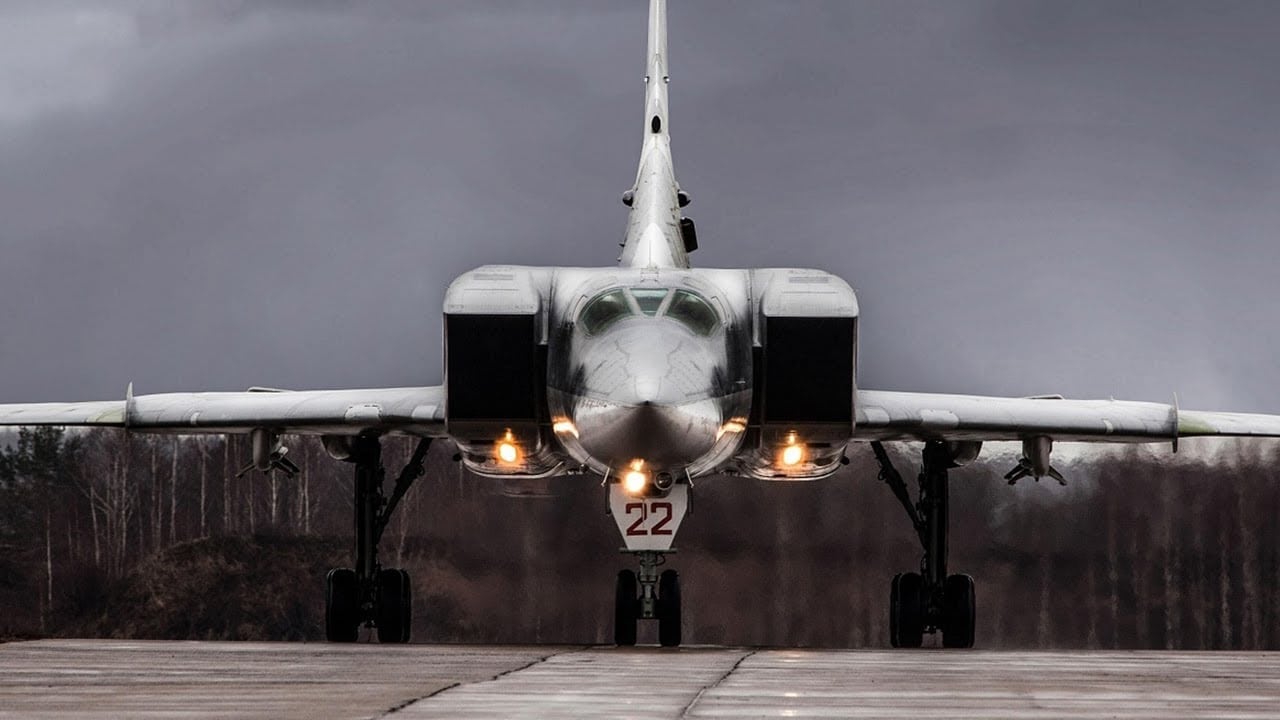 Chiếc máy bay ném bom Nga khiến các tướng NATO phải 'toát mồ hôi' - Ảnh 1.