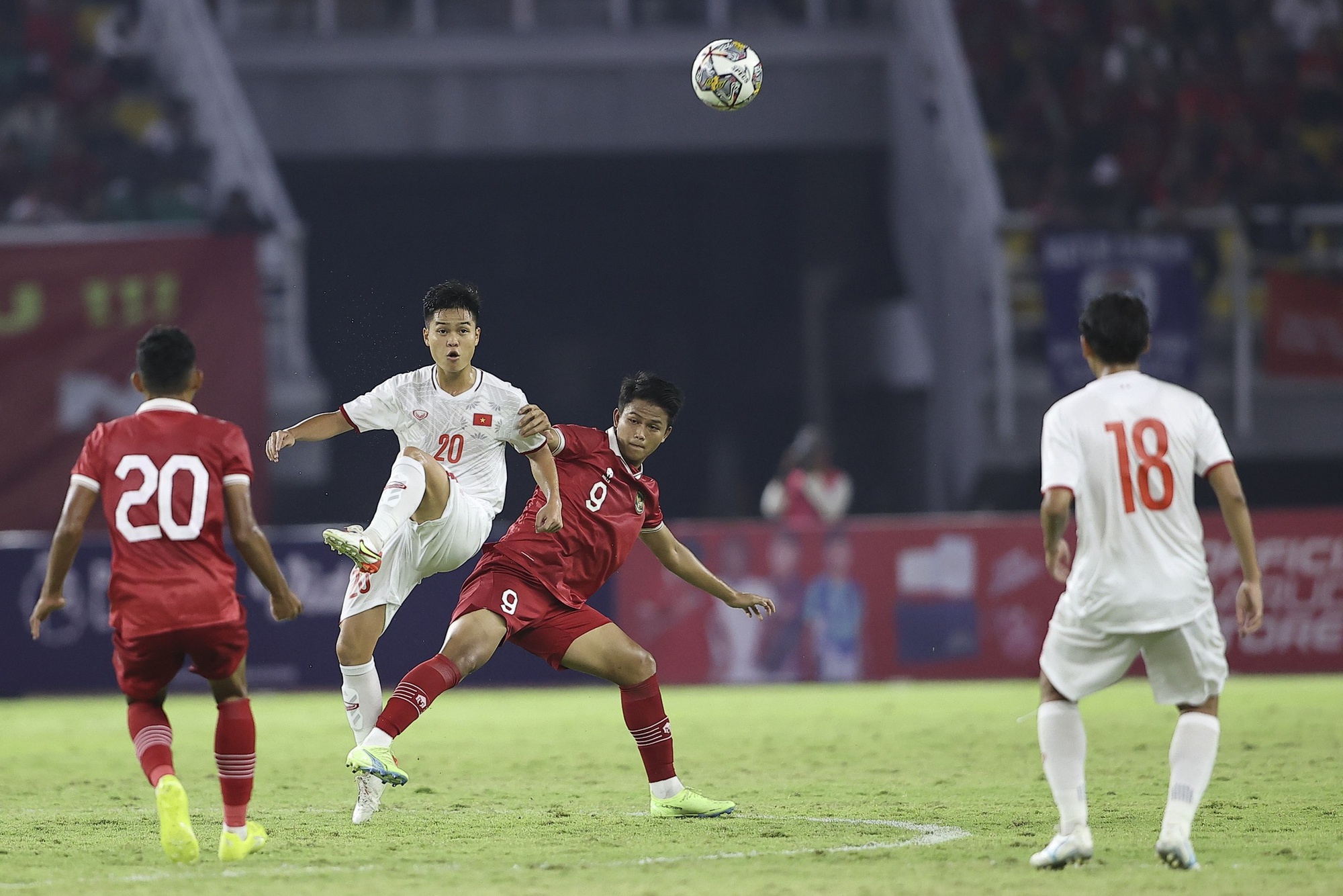 HLV Đinh Thế Nam chia sẻ tiếc nuối nhưng tự hào về U20 Việt Nam - Ảnh 2.