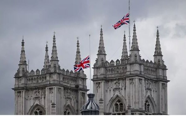 Nước Anh và Hoàng gia đã sẵn sàng cho lễ tang và nói lời từ biệt cuối cùng dành cho Nữ hoàng Elizabeth II