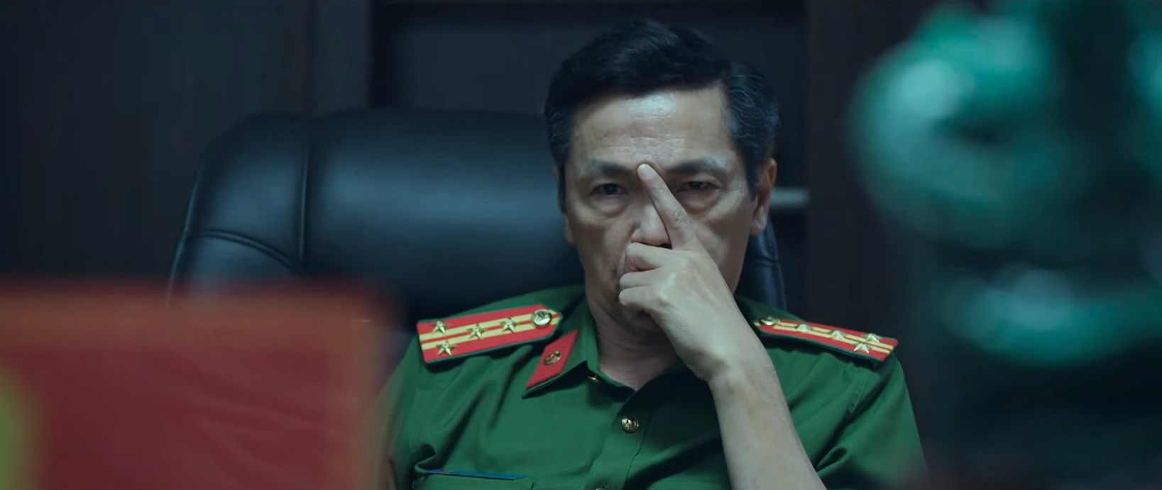 Đấu trí tập 45: Đại tá Trần Giang bị &quot;sếp lớn&quot; doạ cho &quot;bay chức&quot; vì đụng nhầm doanh nghiệp? - Ảnh 3.