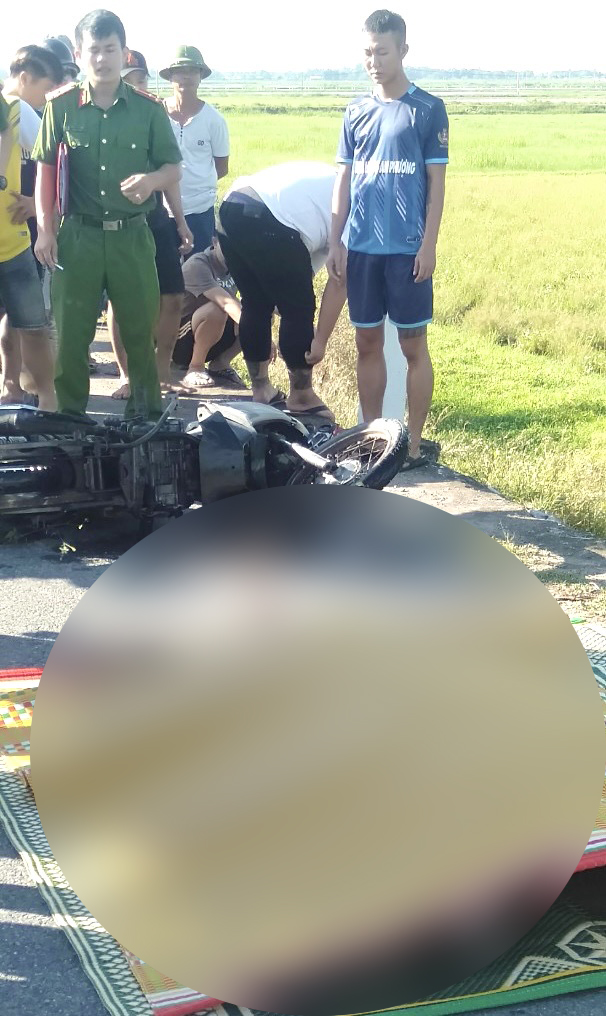Quảng Bình: Phát hiện thi thể nam thanh niên tử vong bên đường Quốc lộ 1A - Ảnh 1.