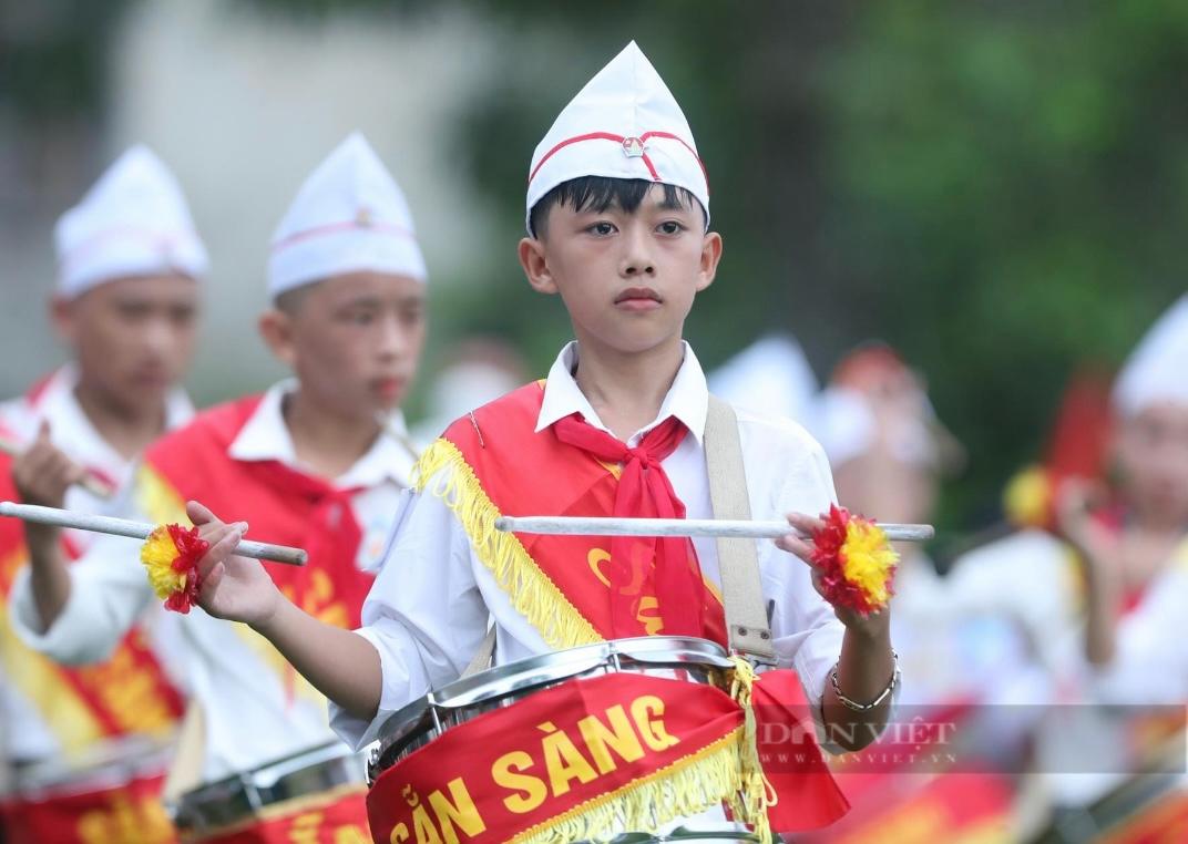 Tưng bừng duyệt nghi thức đội kỷ niệm 77 năm Cách mạng Tháng Tám và Quốc khánh 2/9 - Ảnh 8.