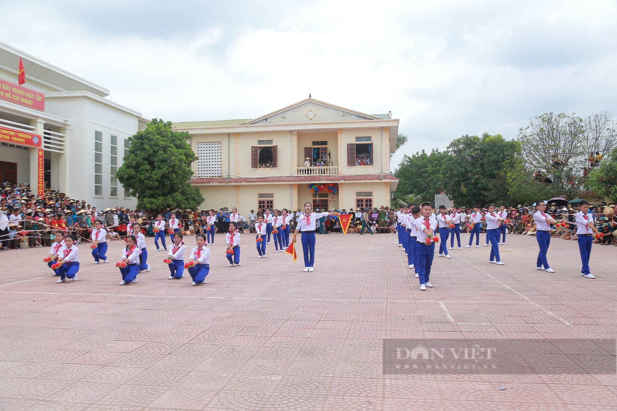 Tưng bừng duyệt nghi thức đội kỷ niệm 77 năm Cách mạng Tháng Tám và Quốc khánh 2/9 - Ảnh 10.