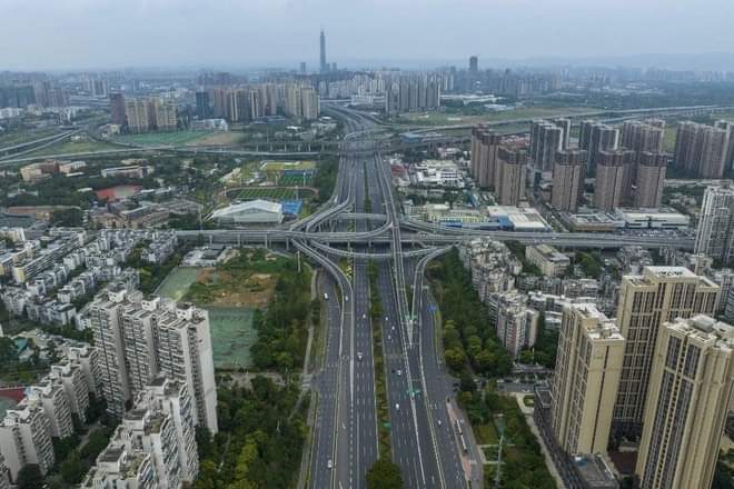 Trung Quốc phong tỏa thành phố 21 triệu dân - Ảnh 5.