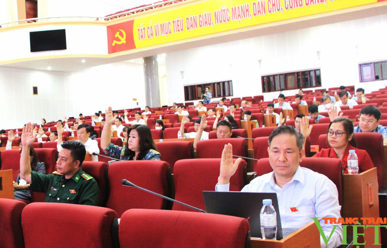 HĐND tỉnh Lai Châu: Thông qua 10 Nghị quyết quan trọng - Ảnh 2.