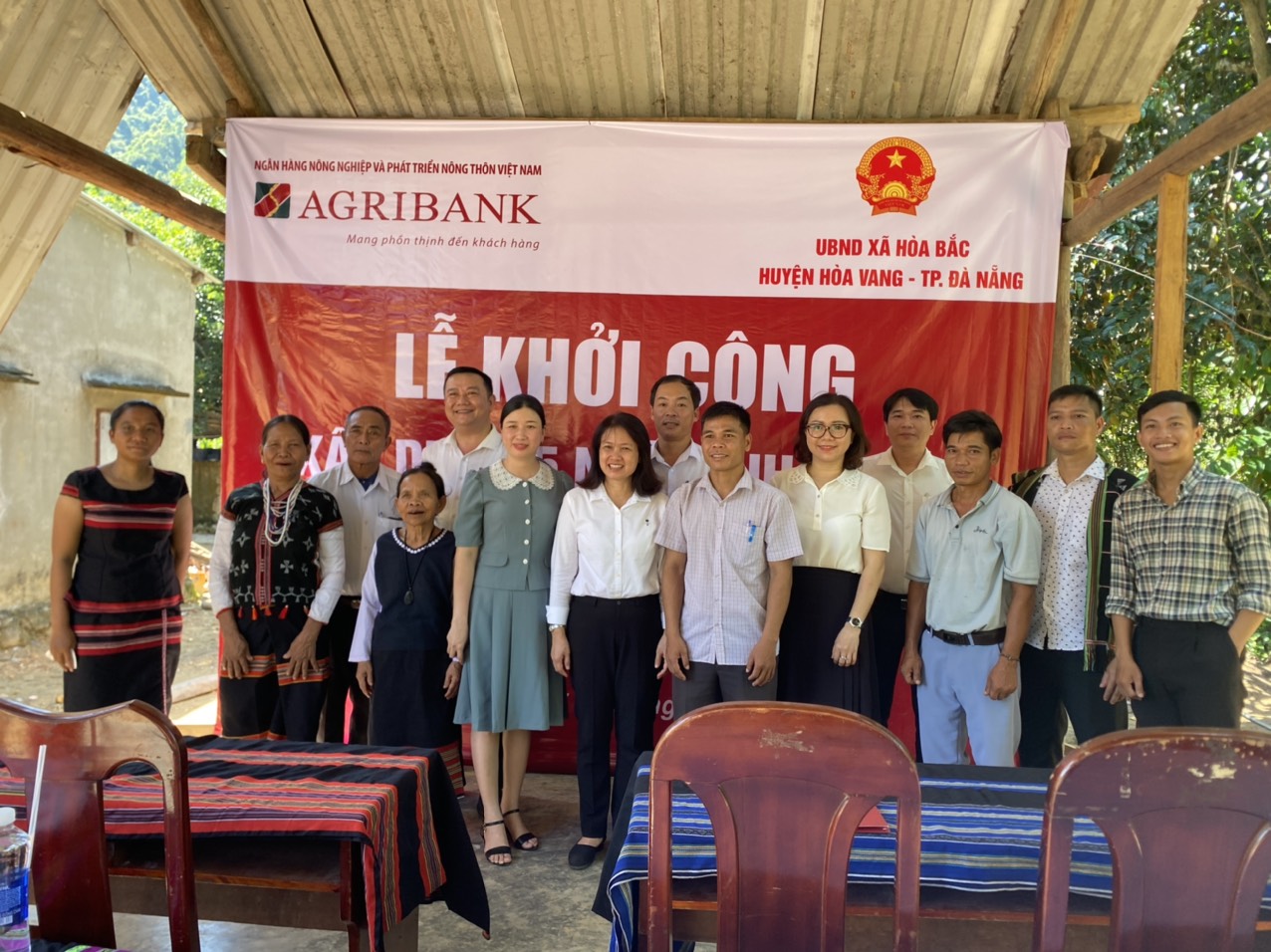 Đà Nẵng: Agribank tài trợ 500 triệu đồng xây dựng 5 nhà tình nghĩa cho người đồng bào Cơ Tu - Ảnh 5.