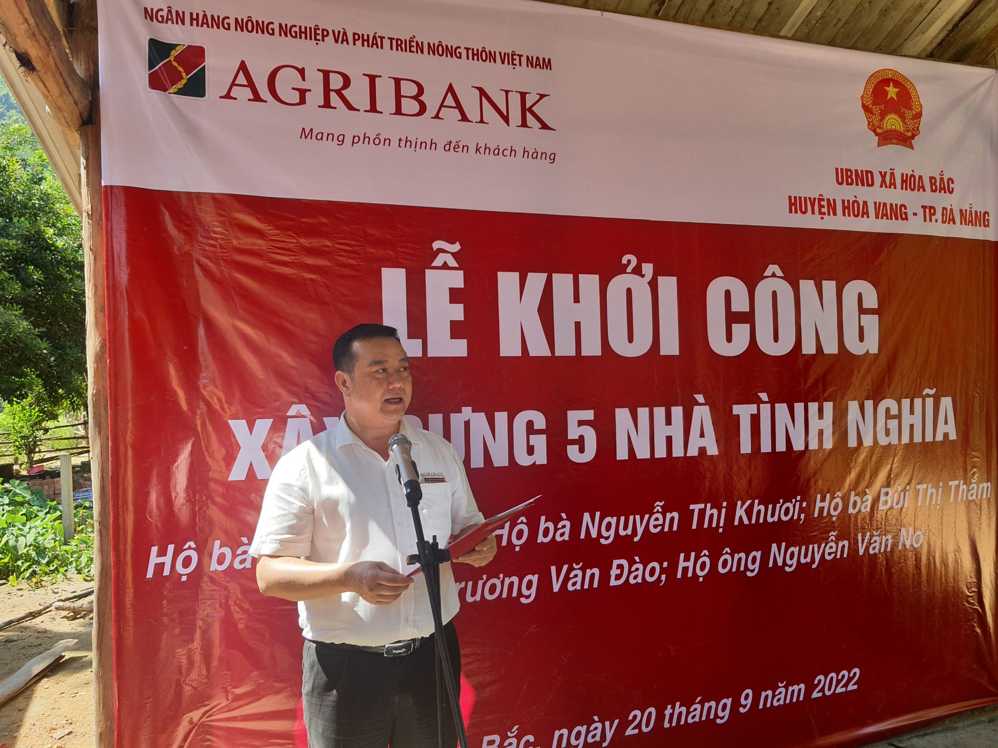 Đà Nẵng: Agribank tài trợ 500 triệu đồng xây dựng 5 nhà tình nghĩa cho người đồng bào Cơ Tu - Ảnh 2.