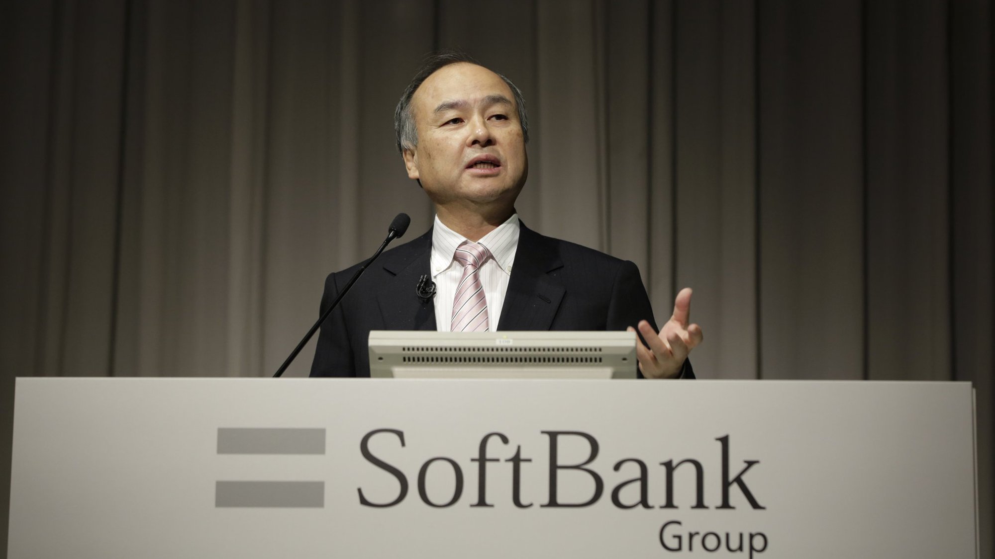 Tỷ phú Nhật Bản Masayoshi Son đang thực hiện những bước chuẩn bị mới ngay cả sau khi thua lỗ lớn.