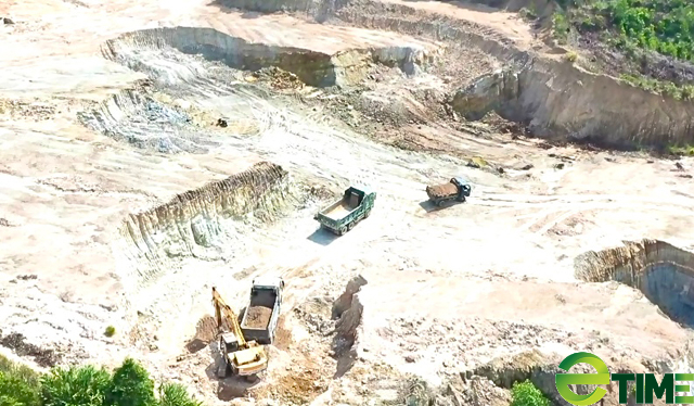 Quảng Ngãi:
31 mỏ đất được sử dụng san lấp làm khu tái định cư cao tốc Bắc – Nam
 - Ảnh 1.
