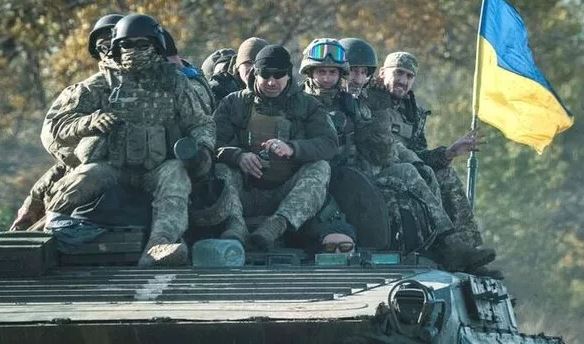 Mùa đông sẽ khiến cho chiến dịch phản công của Ukraine trở nên 'bất khả thi'? - Ảnh 1.