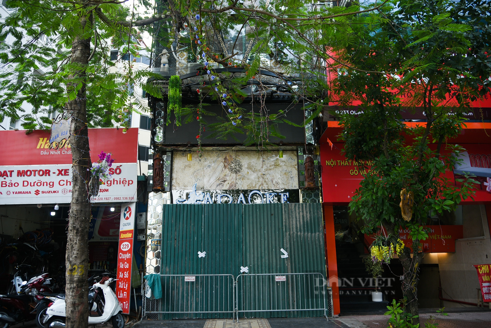 Sau hàng loạt vụ cháy, nhiều quán karaoke ở Hà Nội rơi vào tình trạng ế khách - Ảnh 12.