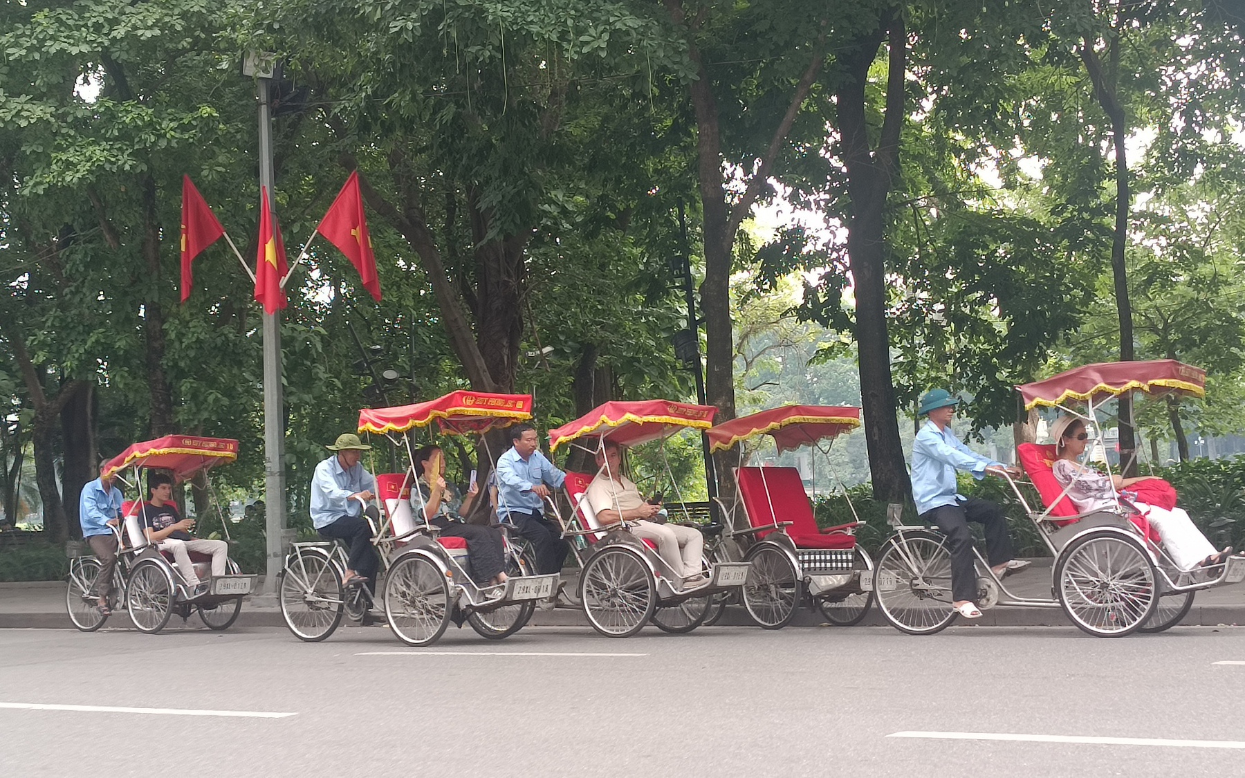 Ký ức Hà Nội: Thủ đô luôn "bao bọc" nhiều mảnh đời