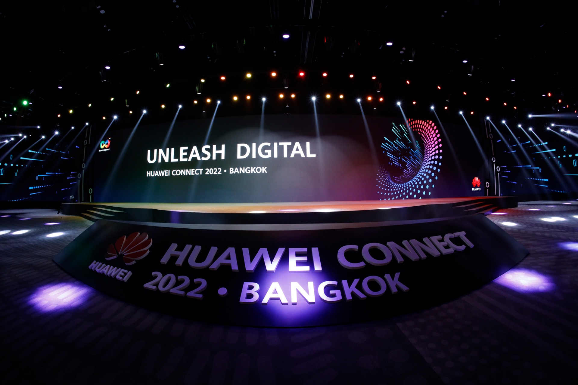 Huawei cam kết trở thành một nhà đóng góp chính cho nền kinh tế kỹ thuật số ở Châu Á Thái Bình Dương. Ảnh: @AFP.