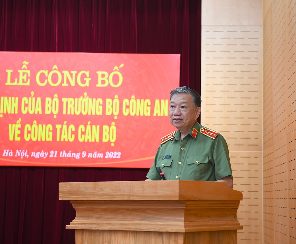 Chân dung Nguyên Chánh Văn phòng Bộ Công an vừa nhận Quyết định nghỉ chờ hưu - Ảnh 2.