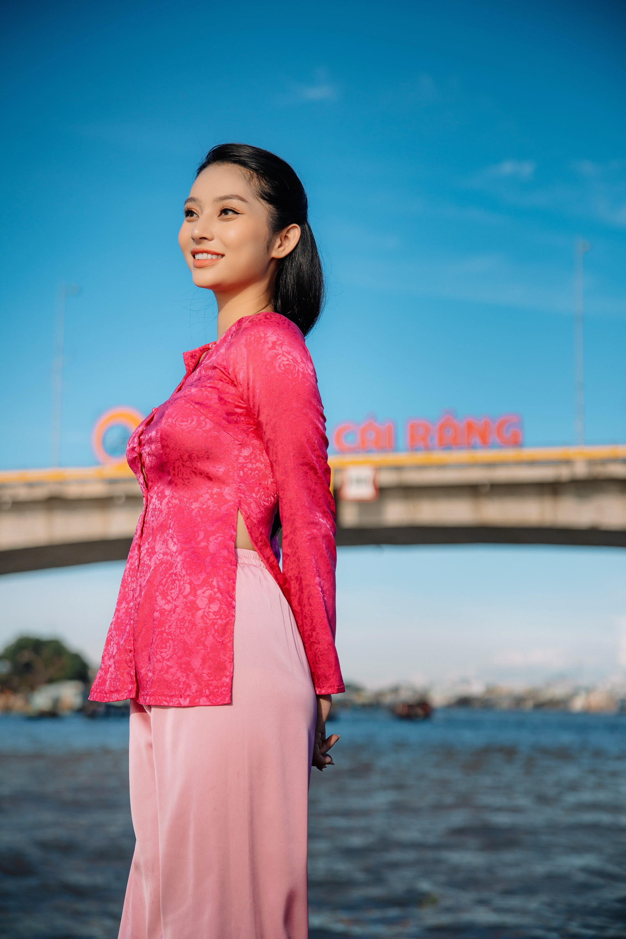 Quá áp lực với việc tập luyện, Lâm Thu Hồng bị sụt 3kg trước giờ lên đường thi The Miss Globe 2022 - Ảnh 1.